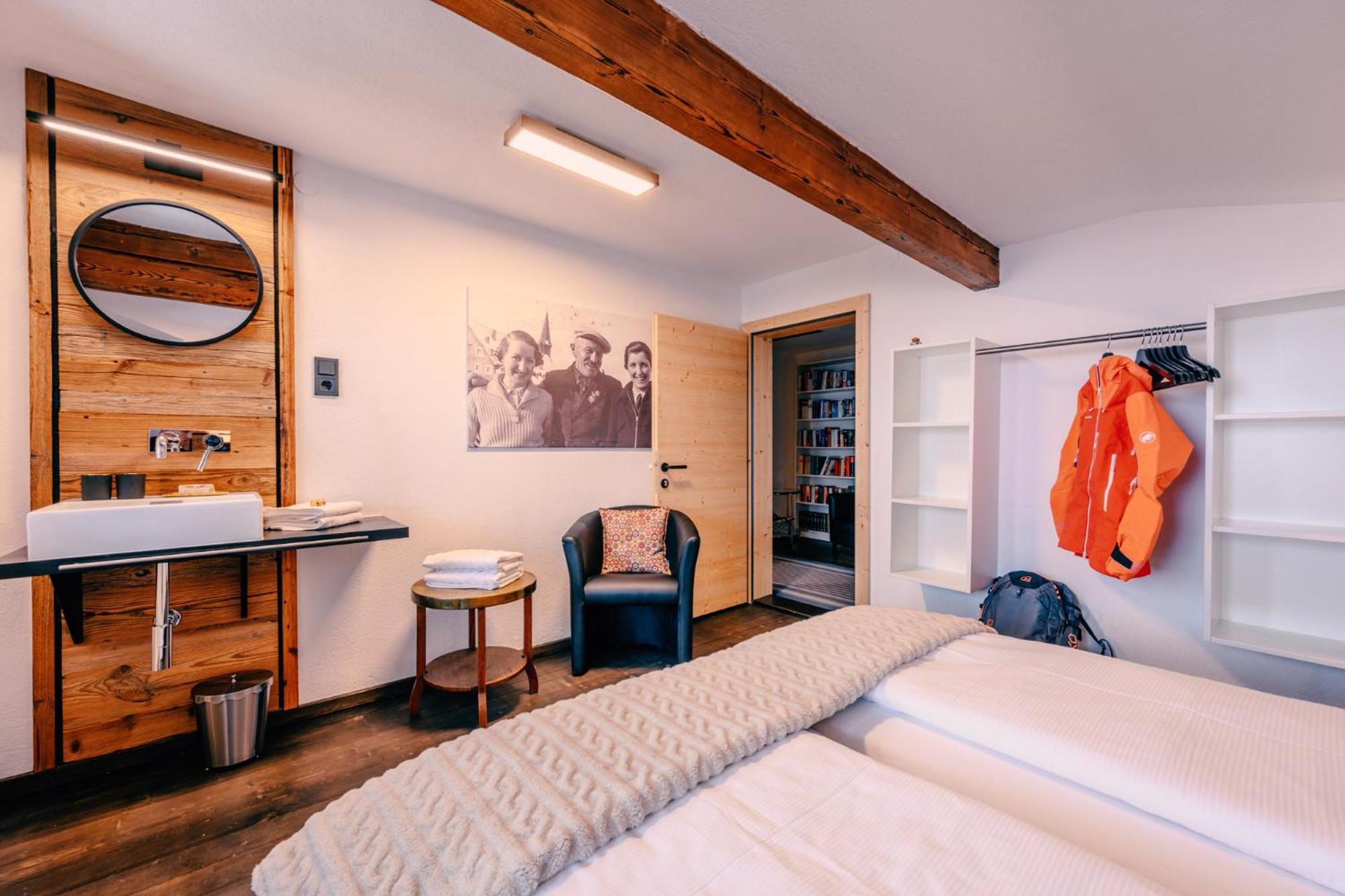 Haus Richard Falch - Inklusive Kostenloser Premium-Sommerkarte Sankt Anton am Arlberg Exterior photo