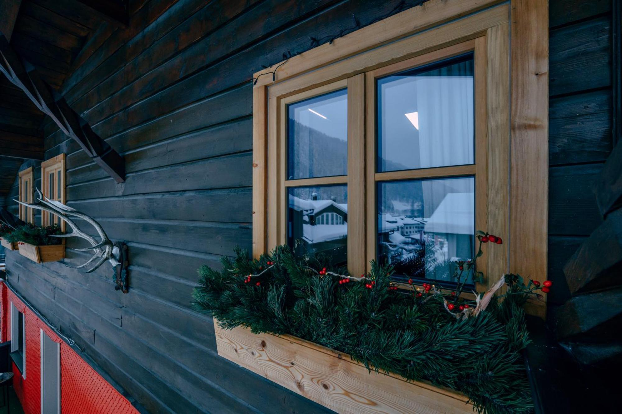 Haus Richard Falch - Inklusive Kostenloser Premium-Sommerkarte Sankt Anton am Arlberg Exterior photo