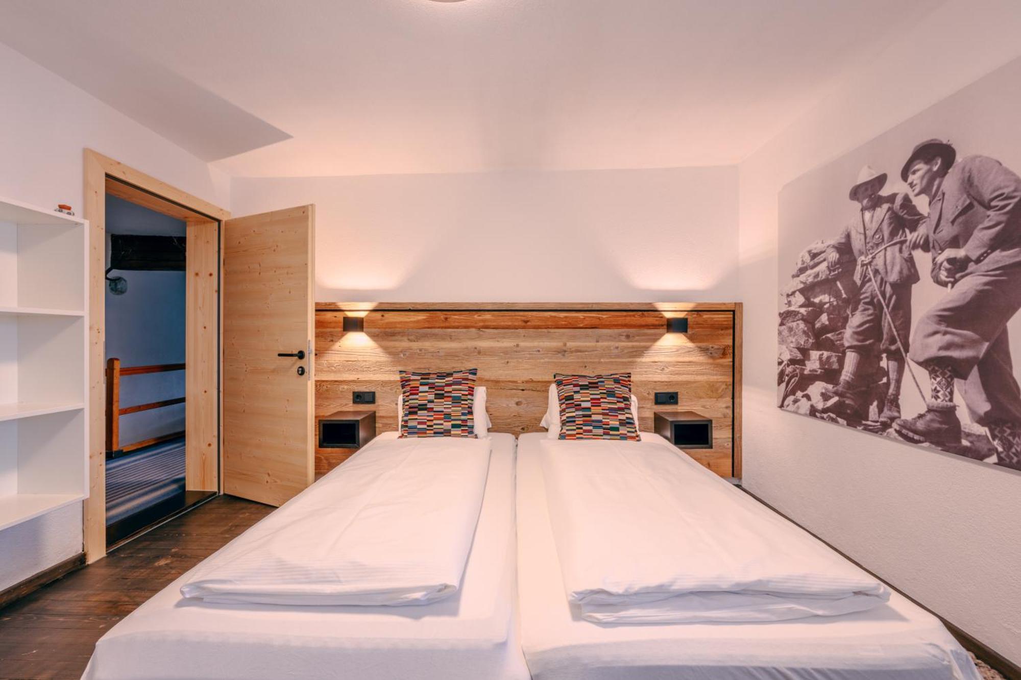 Haus Richard Falch - Inklusive Kostenloser Premium-Sommerkarte Sankt Anton am Arlberg Exterior photo